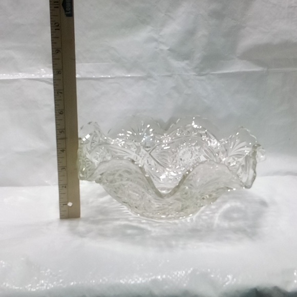 Imperial Roanoke star pattern medium salad bowl - Picture 3 of 4